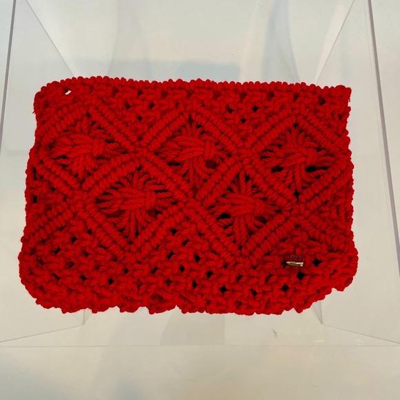 KNITTED CLUTCH - Picture 1 of 4